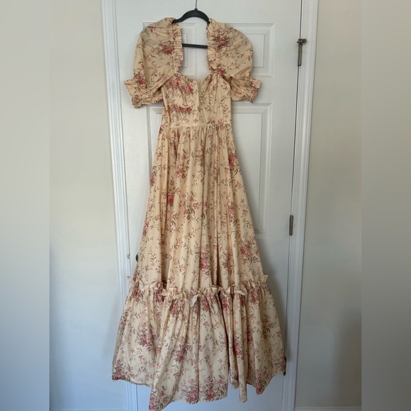 Selkie Renaissance Gown - Picture 2 of 5